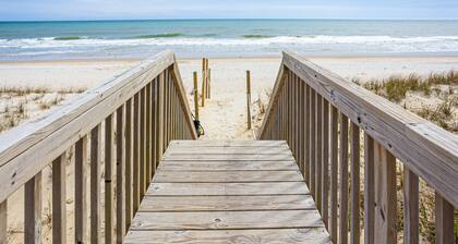 Oceanfront home with beach access, pool, hot tub, central AC, & washer/dryer