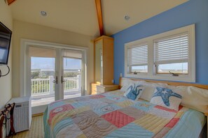 5 bedrooms, free WiFi, bed sheets
