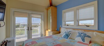 Luxe ocean-view beach estate - amazing views, private pool, hot tub & elevator