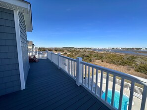 Property grounds - 🌊 Oceanview Beach Retreat | Private Pool | Deck Access from Every Bedroom 🌴 (North Topsail Beach)