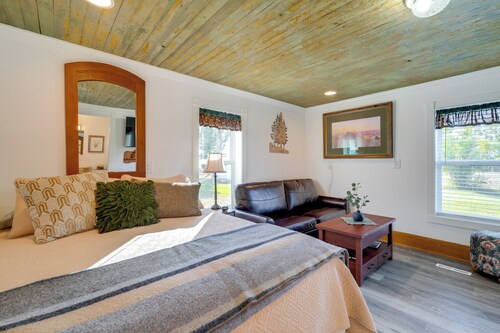 Pet-Friendly Farmhouse Suite w/ Patio in Vaughn!