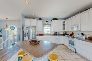 Coffee/tea maker, fridge, microwave, oven - Beachfront home with pool, private hot tub, beach access & lovely views (North Topsail Beach)