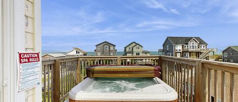 Bain à remous extérieur