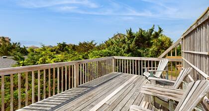 Coastal escape steps to beach - hot tub, outdoor shower, screened porch, decks