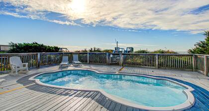 Beautiful oceanfront house w/private pool, central AC, W/D, patio
