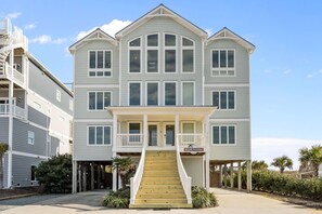 Exterior - Oceanfront estate with pool, hot tub, elevator, pool table & cook's kitchen (North Topsail Beach)