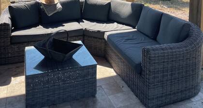 Le Yeme.12p charming house in the heart of the Landes.heated swimming pool.