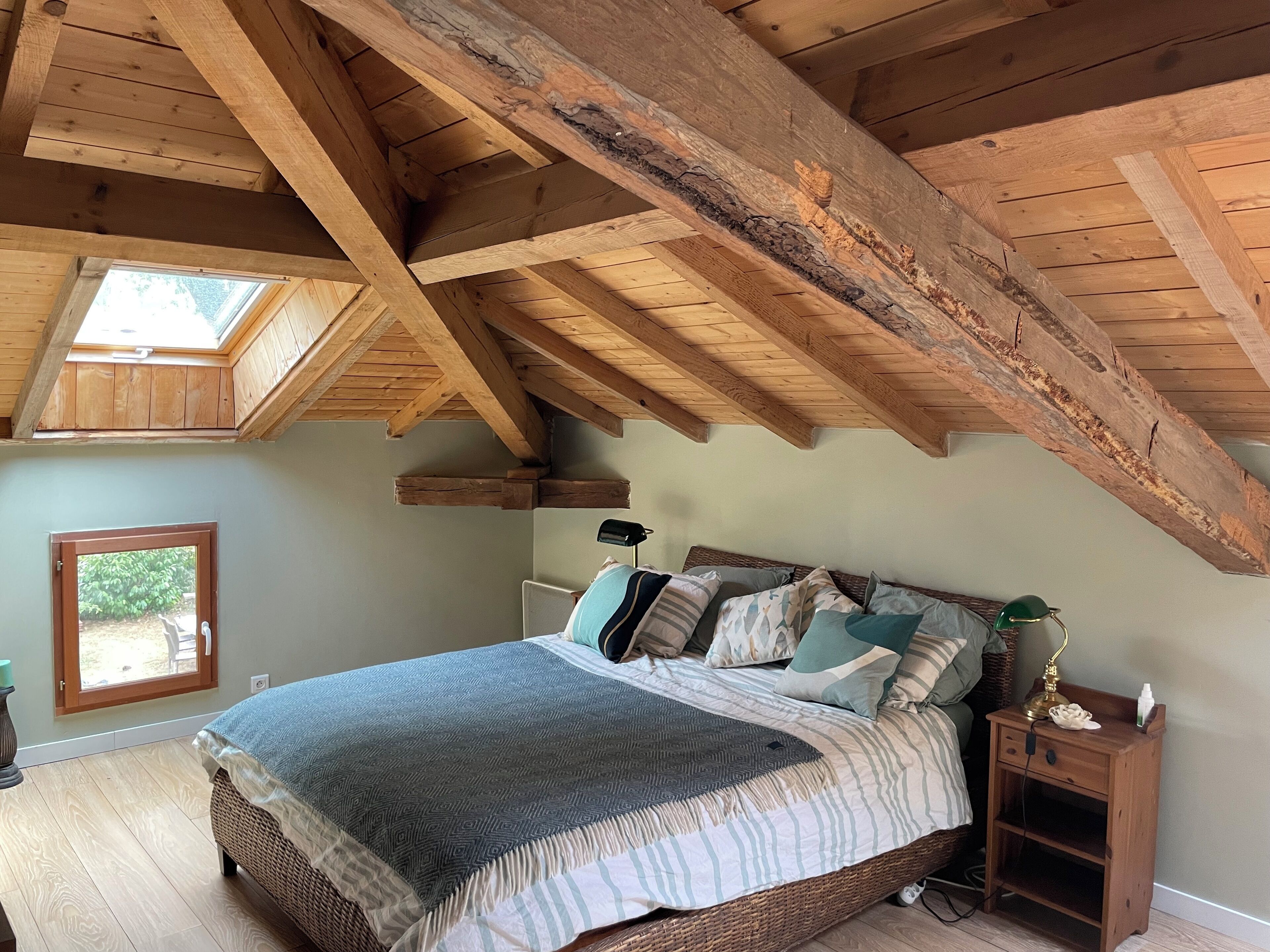 4 chambres, fer et planche à repasser, Wi-Fi gratuit, draps fournis