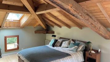 4 chambres, fer et planche à repasser, Wi-Fi gratuit, draps fournis