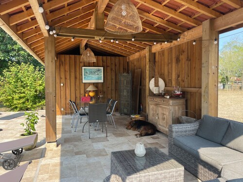 Le Yeme.10p charming house in the heart of the Landes .heated swimming pool.