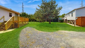 Property grounds - Bugler's Holiday 352: Single-level, sundeck, walk to the beach (Avon)