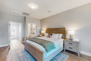4 bedrooms, travel crib, free WiFi, bed sheets