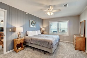4 Schlafzimmer, Bügeleisen/Bügelbrett, kostenloses WLAN, Bettwäsche
