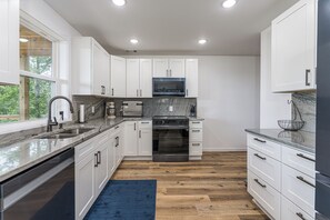 Microwave, oven, stovetop, dishwasher