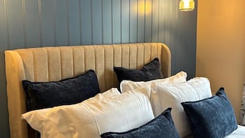 Bügeleisen/Bügelbrett, Internetzugang, Bettwäsche