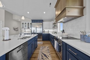 Fridge, microwave, oven, stovetop - Oceanview Home with private pool and close beach access (North Topsail Beach)