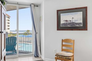 Interior - Oceanfront condo with shared pool, shared sauna and beach access (North Topsail Beach)