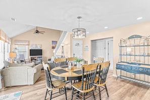 Dining - Fantastic Vacation Retreat Steps From Beach w/Free WiFi, AC, W/D, Patio, & Deck (Holden Beach)