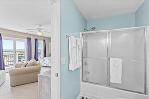 3 chambres, Wi-Fi gratuit, draps fournis