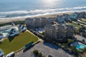 Exterior - Beautifully updated condo with outdoor pool, beach access, AC & washer/dryer (Avon)