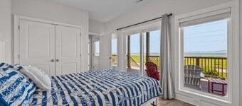 Beautiful ocean view home with private pool and hot tub with direct beach access