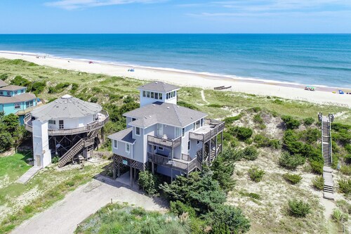 Aah View 242: Dog-friendly oceanfront home with amazing views