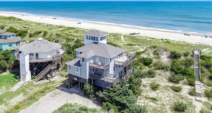 Aah View 242: Dog-friendly oceanfront home with amazing views