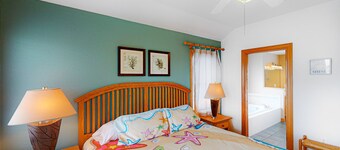 Waterfront house with pool, hot tub, pool table, elevator & ocean view