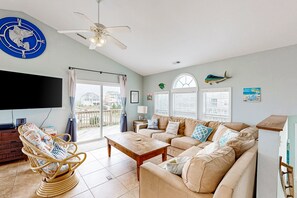 TV, DVD player - Inviting house with central AC, private pool, hot tub, ocean views, & W/D (Hatteras)