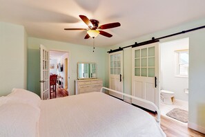 2 soveværelser, strygejern/strygebræt, internetforbindelse, sengetøj