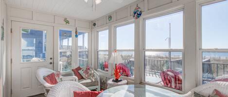 تلفزيون، كُتُب