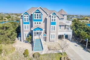 Exterior - Waterfront home with theatre, private pool & hot tub - dog-friendly (Avon)