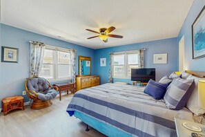 3 soverom, strykejern/-brett, wi-fi (mot et tillegg) og sengetøy