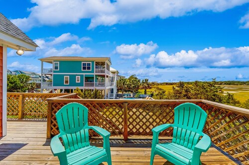 HB93 Holden Friends - 2nd row, 3 bedroom, marsh/intracoastal view