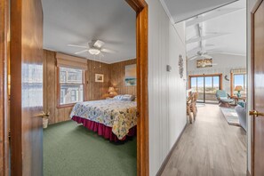 4 bedrooms, free WiFi, bed sheets