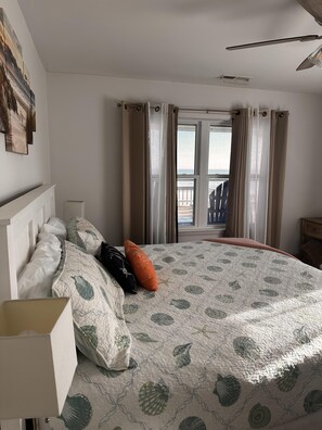 4 makuuhuonetta, ilmainen Wi-Fi, vuodevaatteet