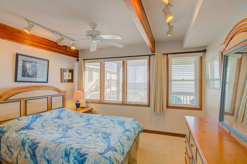 Oceanfront home with beach boardwalk, outdoor shower, decks - dog-friendly