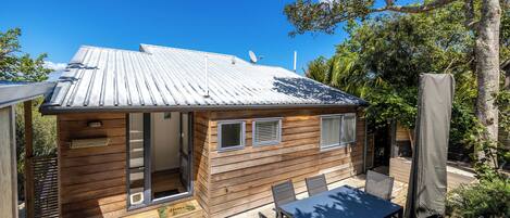 Comfort House, Bay View | Terrace/patio