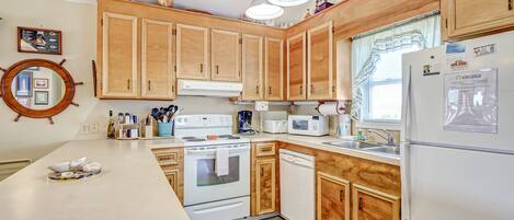 Frigorífic, microones, forn i placa de cuina