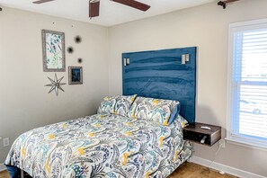 3 bedrooms, desk, free WiFi, bed sheets