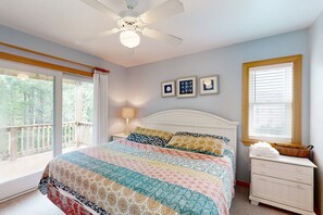 5 bedrooms, free WiFi, bed sheets
