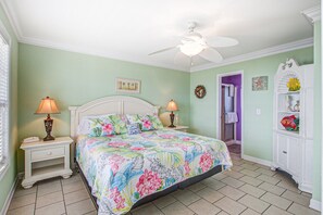 5 bedrooms, iron/ironing board, free WiFi, bed sheets