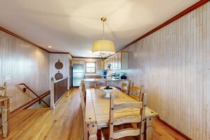 Dining - Oceanfront home in Surf City with stunning views and direct beach access (Surf City)