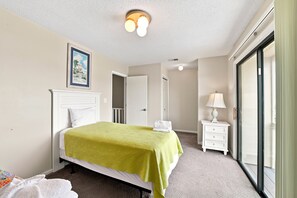 6 bedrooms, free WiFi, bed sheets