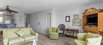 Spacious oceanfront duplex with two kitchens, large deck, WiFi, & AC - dogs OK