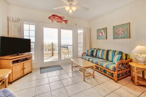 TV, DVD player - Oceanfront, dog-friendly condo with pool, hot tub, large deck, fast WiFi, & view (Hatteras)