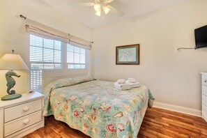 1 soverom, skrivebord, wi-fi (inkludert) og sengetøy