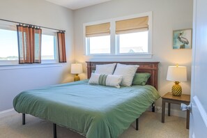 5 عدّة غرف نوم ومكتب وواي فاي مجانًا وملاءات أسرّة