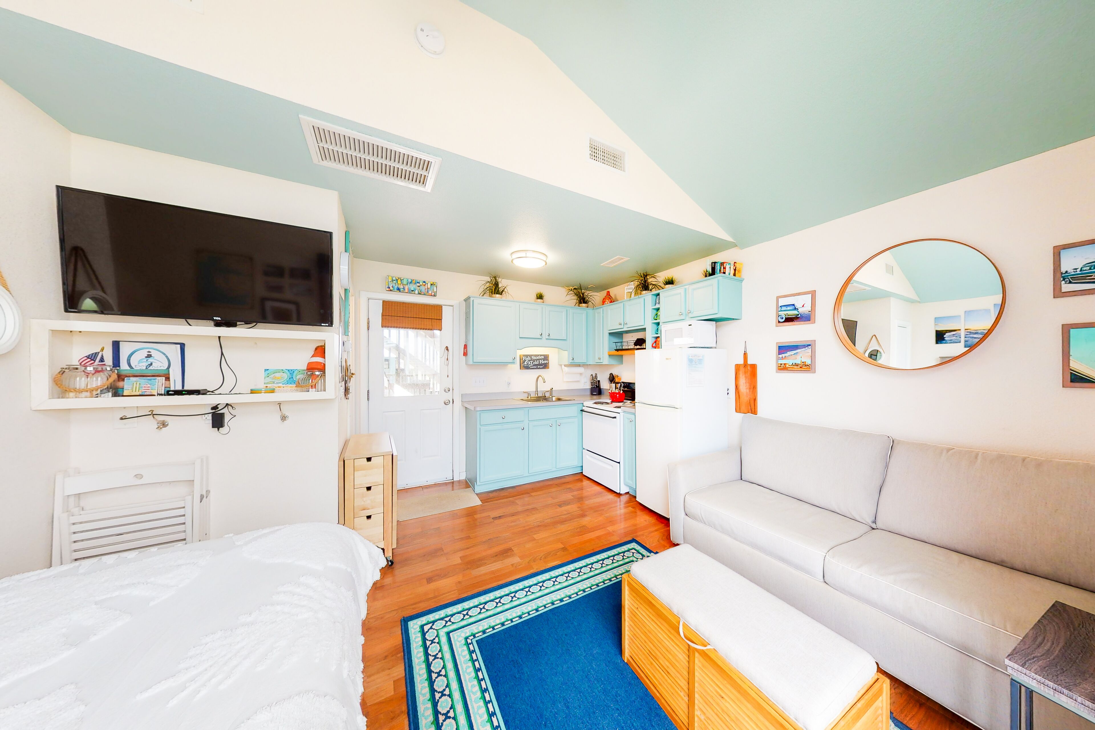 1 多间卧室、上网接入、床单