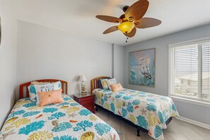 2 chambres, accès au Wi-Fi (inclus), literie fournie